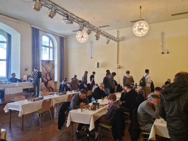 Das Teilnehmerfeld beim 38. Äskulap-Turnier Görlitz 2024; Foto: Silvio Niemann
