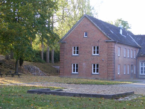 Bild 2 von 27 Bildern