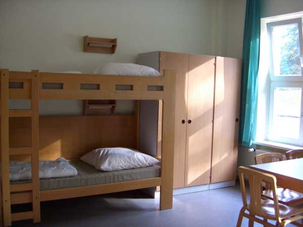 Staum�glichkeiten und Sitzgelegenheiten